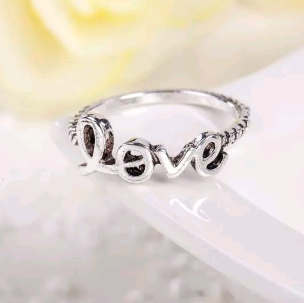 Simple Knot Love Quote Ring size 8